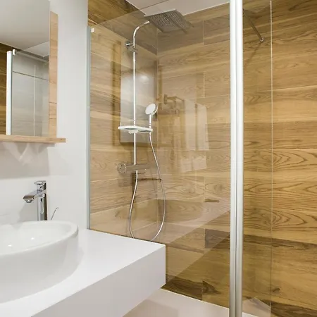 Hotel Ginosi Pedralbes Barcelona