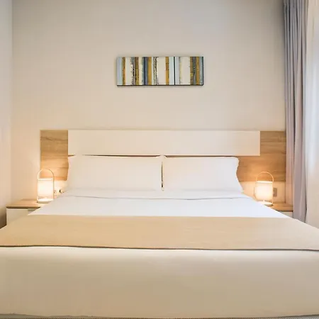 Ginosi Pedralbes 3*