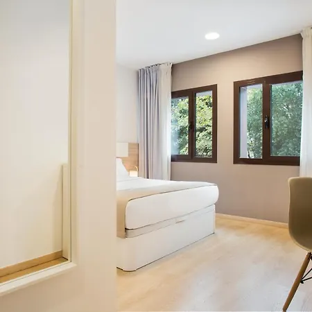 Ginosi Pedralbes Hotel Barcelona